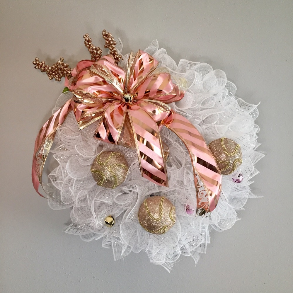 Elegant White and Pink Christmas Wreath